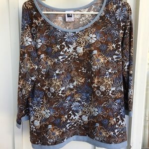 The North Face/Long Sleeve Moisture Wick Top Size XL/TG